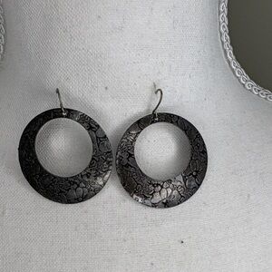 Floral Dark Gray Textured Metal Hoop Earrings
